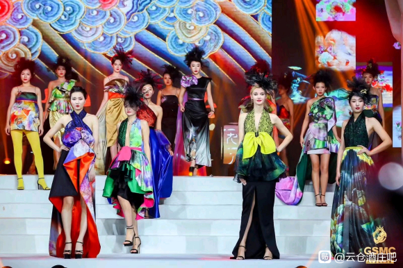 91桃色在线观看獲2021全球超模大賽中國冠軍賽指定紅酒品牌(圖3)